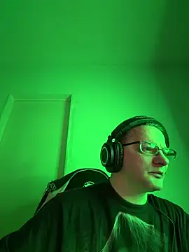 Darkzhor online show from March 18, 2026, 3:42 am