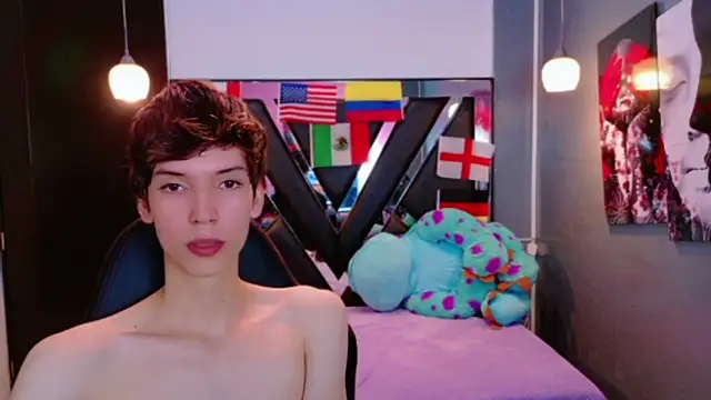 Stefany PiInk online show from June 12, 2026, 12:48 pm