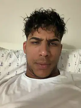 Albertotuyo online show from May 8, 2026, 1:00 am