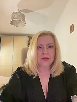 JanieLight53 online show from July 23, 2026, 8:18 pm