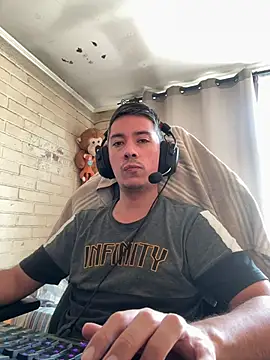 Cr1sXPorn online show from March 13, 2026, 3:51 pm