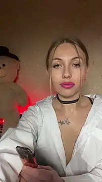 Snapshot of AngelEnigma chatting on April 20, 2026, 11:39 pm AngelEnigma online show from April 20, 2026, 11:39 pm