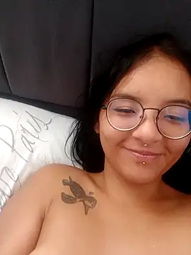 Snapshot of Dhalia_Noctis chatting on March 14, 2026, 5:07 pm Dhalia Noctis online show from March 14, 2026, 5:07 pm