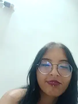 Snapshot of Dhalia_Noctis chatting on March 15, 2026, 5:13 am Dhalia Noctis online show from March 15, 2026, 5:13 am