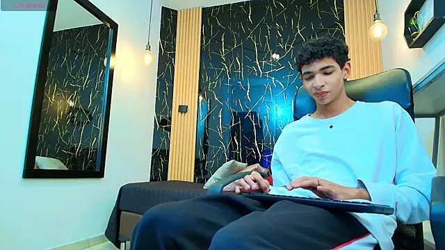 ValeriHot 1 online show from April 30, 2026, 3:02 am