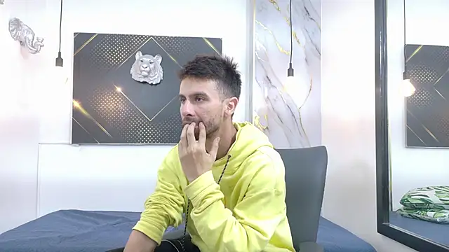 Snapshot of KingOfTemptation chatting on June 6, 2026, 3:44 am KingOfTemptation online show from June 6, 2026, 3:44 am