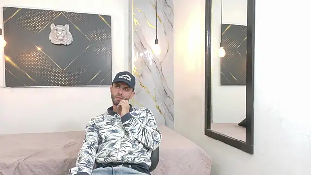 Snapshot of KingOfTemptation chatting on July 11, 2026, 3:42 am KingOfTemptation online show from July 11, 2026, 3:42 am