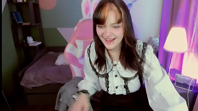 Snapshot of EsterTwilight chatting on May 23, 2026, 4:00 pm EsterTwilight online show from May 23, 2026, 4:00 pm