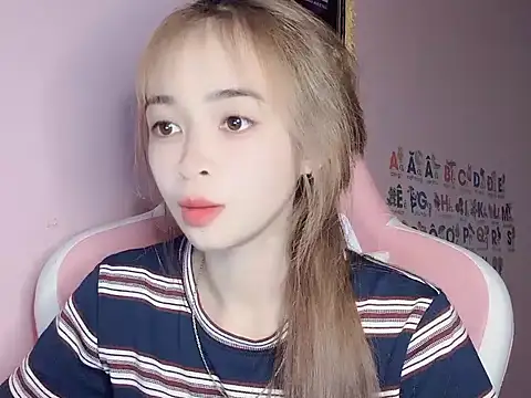 Odile068 online show from March 14, 2026, 4:23 pm