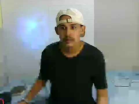 Snapshot of luriel21 chatting on March 27, 2026, 5:24 am luriel21 online show from March 27, 2026, 5:24 am