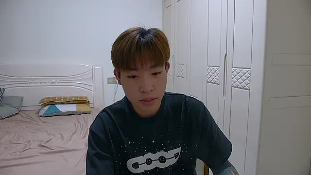 Similu-001 online show from March 13, 2026, 10:11 am