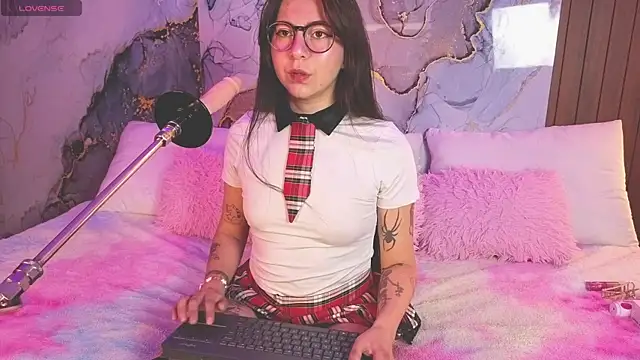 abbycandhy online show from May 18, 2026, 2:23 pm