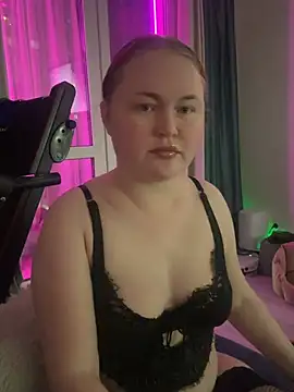 AuroraVale online show from March 24, 2026, 3:39 pm