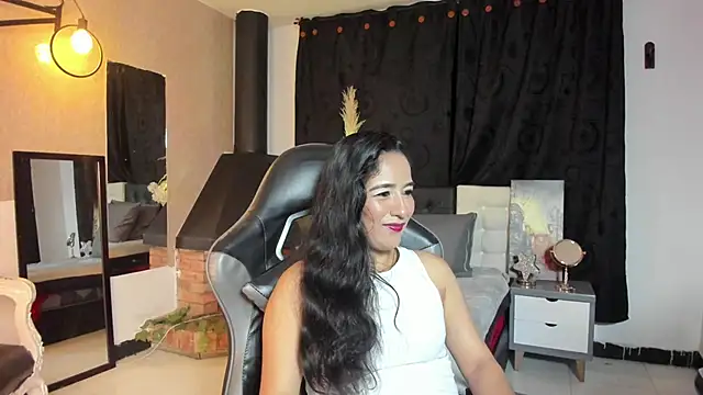 Snapshot of Vicky_Angeel chatting on June 4, 2026, 3:56 am Vicky Angeel online show from June 4, 2026, 3:56 am