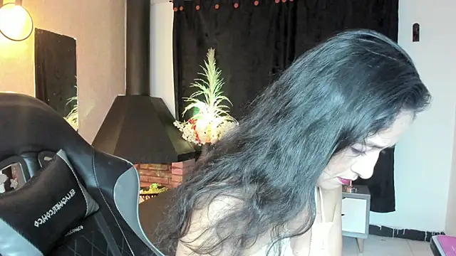Snapshot of Vicky_Angeel chatting on June 13, 2026, 3:59 am Vicky Angeel online show from June 13, 2026, 3:59 am