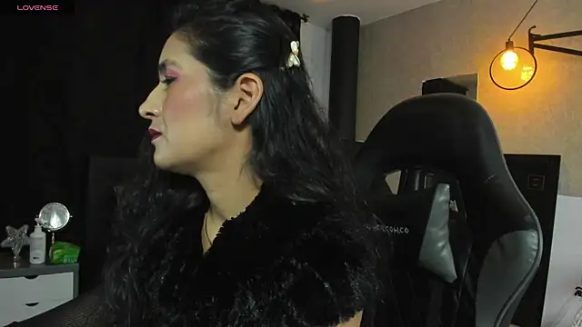 Snapshot of Vicky_Angeel chatting on July 17, 2026, 1:01 am Vicky Angeel online show from July 17, 2026, 1:01 am