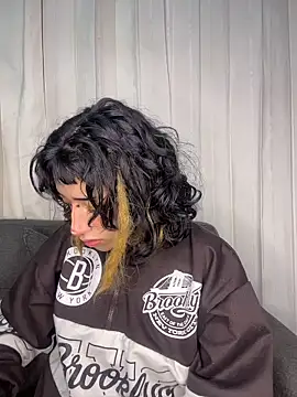 baby akuma online show from March 18, 2026, 2:58 am