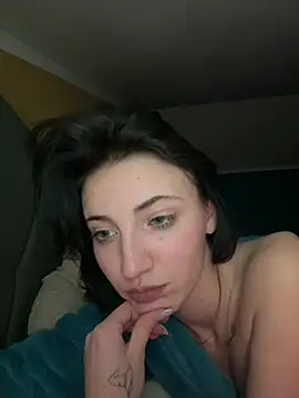 MayaLoveee online show from March 16, 2026, 8:02 pm