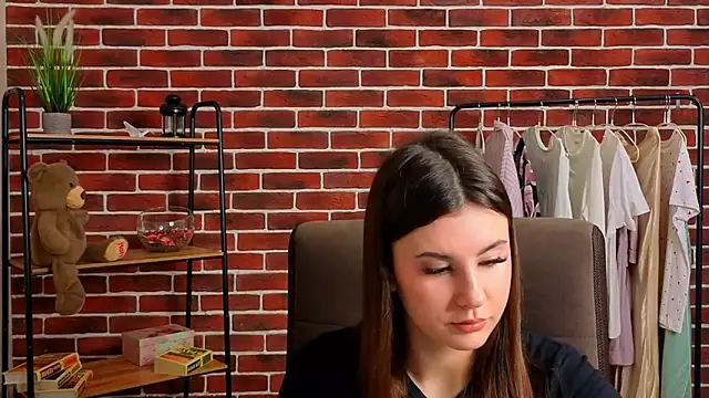 EllensWhite online show from April 1, 2026, 12:17 pm