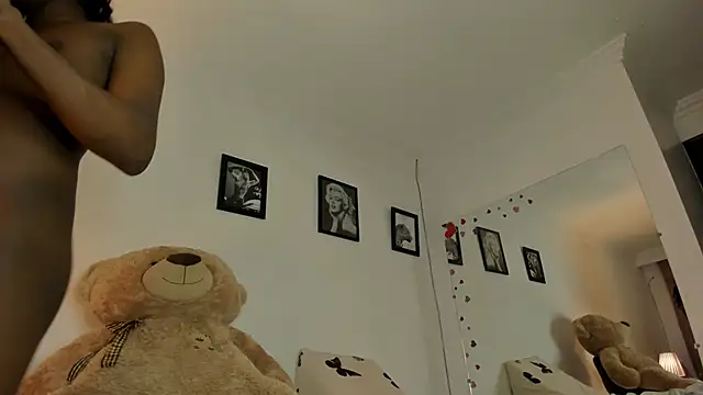 Snapshot of Melisa_Ebony chatting on June 5, 2026, 6:52 am Melisa Ebony online show from June 5, 2026, 6:52 am
