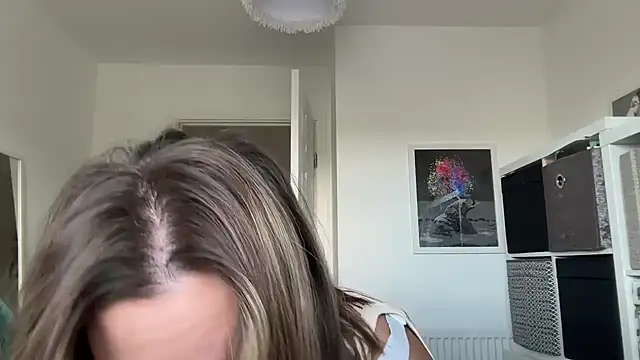 annabellewarick online show from March 14, 2026, 1:16 pm