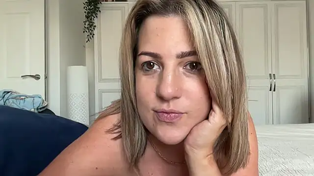 annabellewarick online show from July 7, 2026, 8:51 am