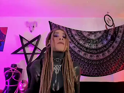 OnixWitch777 online show from May 8, 2026, 9:53 pm