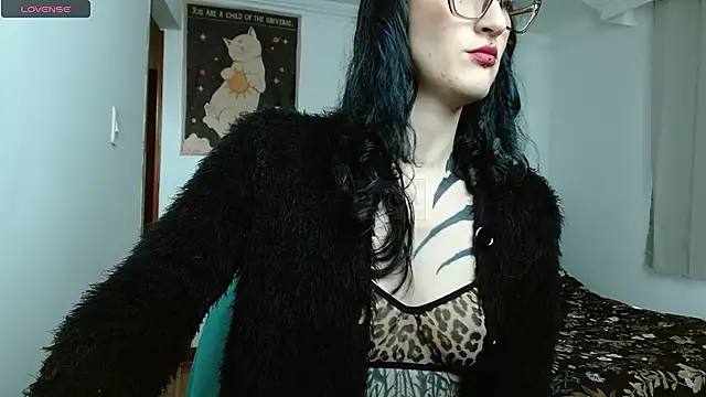 VelvetVal  online show from April 20, 2026, 5:16 pm