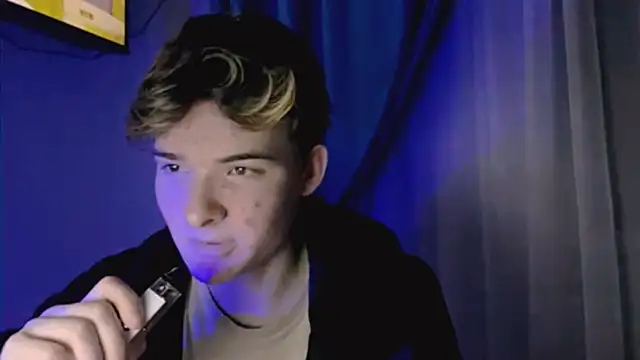 niksikor online show from March 9, 2026, 10:47 pm