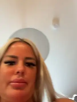 anna kournikova online show from June 14, 2026, 3:03 pm