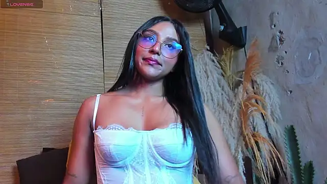 Victoria Gonzalez online show from March 11, 2026, 11:27 am