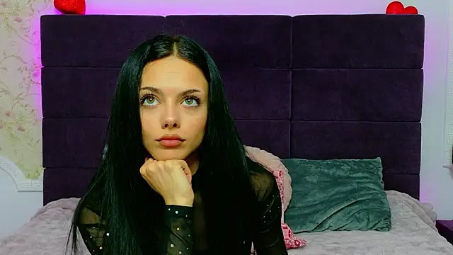 NataliaCroft online show from March 27, 2026, 3:01 pm