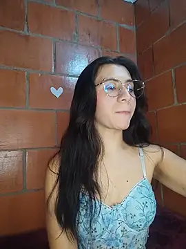 Amanda x1 online show from April 30, 2026, 8:57 pm