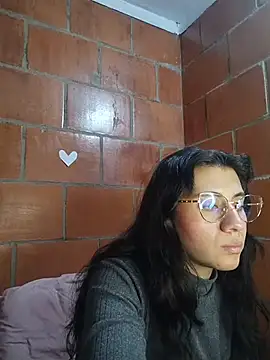 Snapshot of Amanda_x1 chatting on May 20, 2026, 7:53 pm Amanda x1 online show from May 20, 2026, 7:53 pm