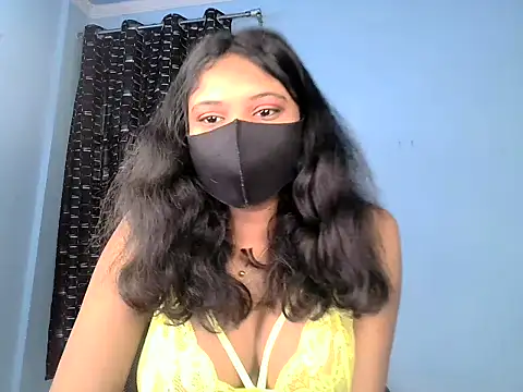 KASHISH SINGH  online show from May 12, 2026, 9:28 am