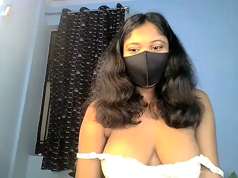 KASHISH SINGH  online show from May 13, 2026, 8:49 pm