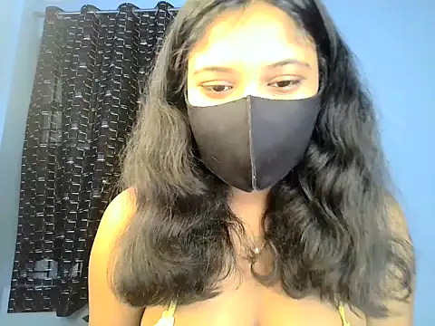 KASHISH SINGH  online show from May 18, 2026, 9:15 am