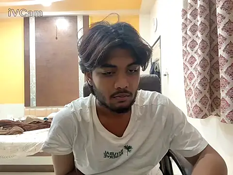 seducing boi online show from March 12, 2026, 9:21 pm