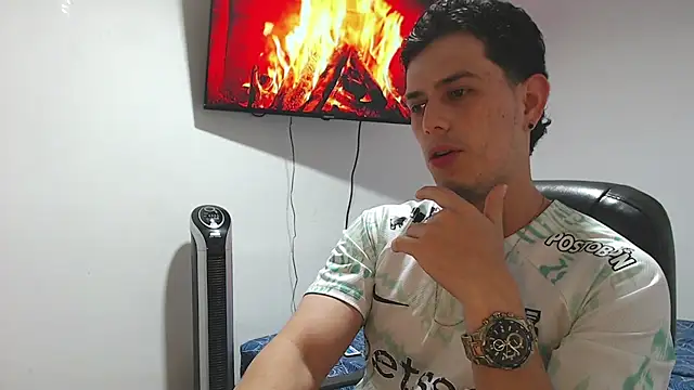 JUAN CAMILOXXX online show from March 21, 2026, 4:39 am
