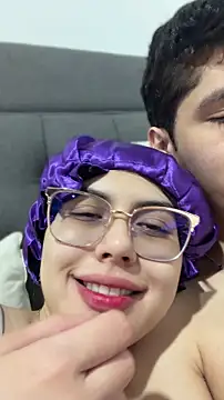 Cloebennet013 online show from May 8, 2026, 5:24 am
