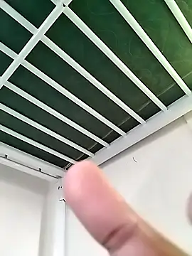 onlyboy97400 online show from March 22, 2026, 5:11 am