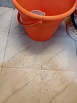 Splashyblackboard2 online show from March 12, 2026, 5:24 am