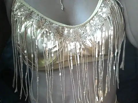 Couplehot00 online show from June 9, 2026, 1:34 pm
