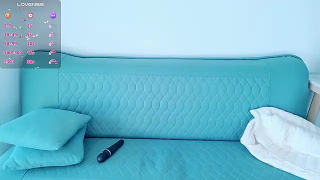 yangyang2026 online show from March 15, 2026, 1:11 am