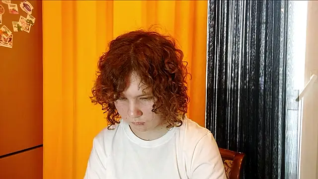 OlivaArashiro online show from March 23, 2026, 10:03 pm