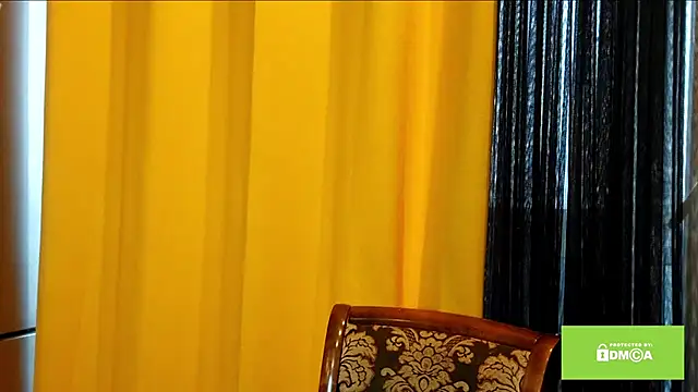 OlivaArashiro online show from March 24, 2026, 9:31 pm
