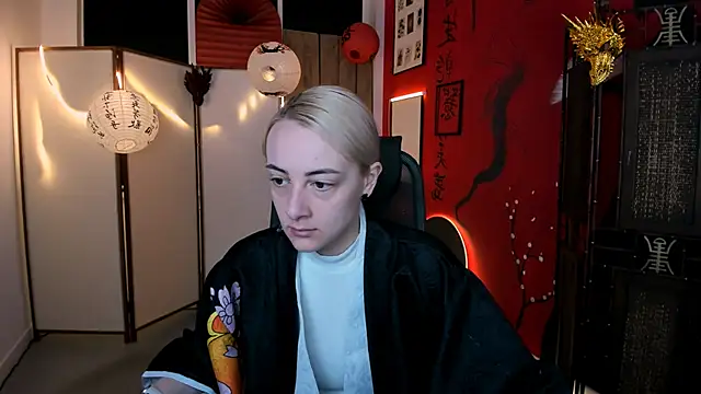 CarolMoor online show from March 17, 2026, 9:01 am