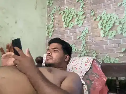 Snapshot of keralavirginboy chatting on March 11, 2026, 8:09 am keralavirginboy online show from March 11, 2026, 8:09 am