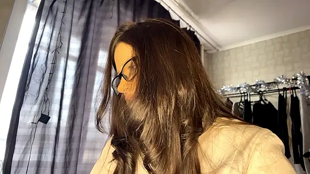 AnnyLadger online show from March 17, 2026, 3:15 pm