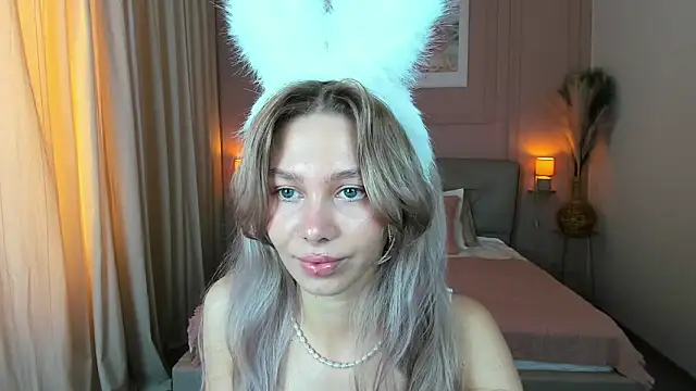 LuluAlis online show from March 17, 2026, 2:20 pm